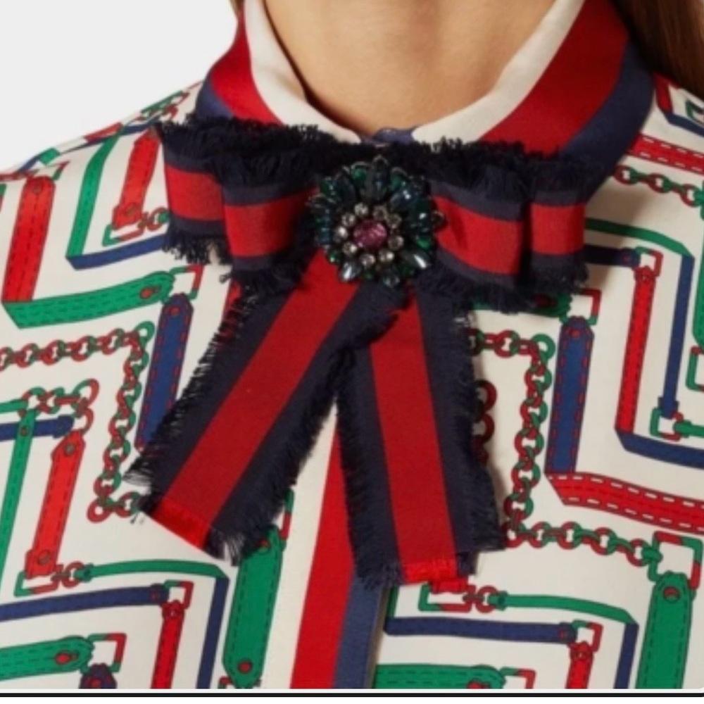 NEW!  Gucci Crystal Red Navy Grosgrain Bow Brooch